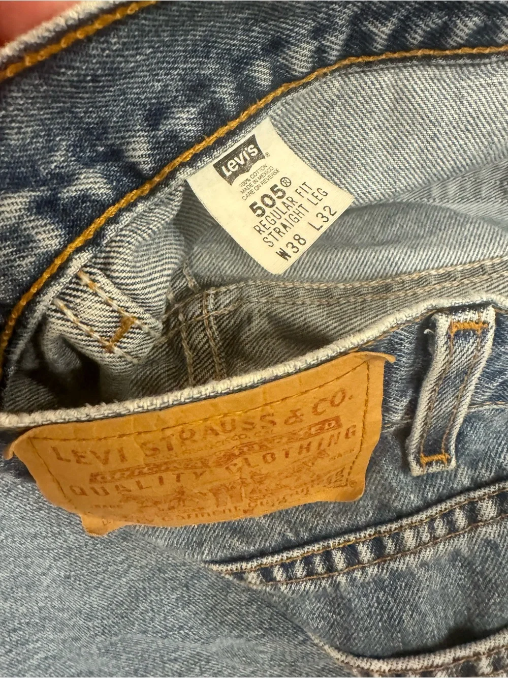 VTG Levi's Light Blue Straight-Leg Jeans W38 / L32